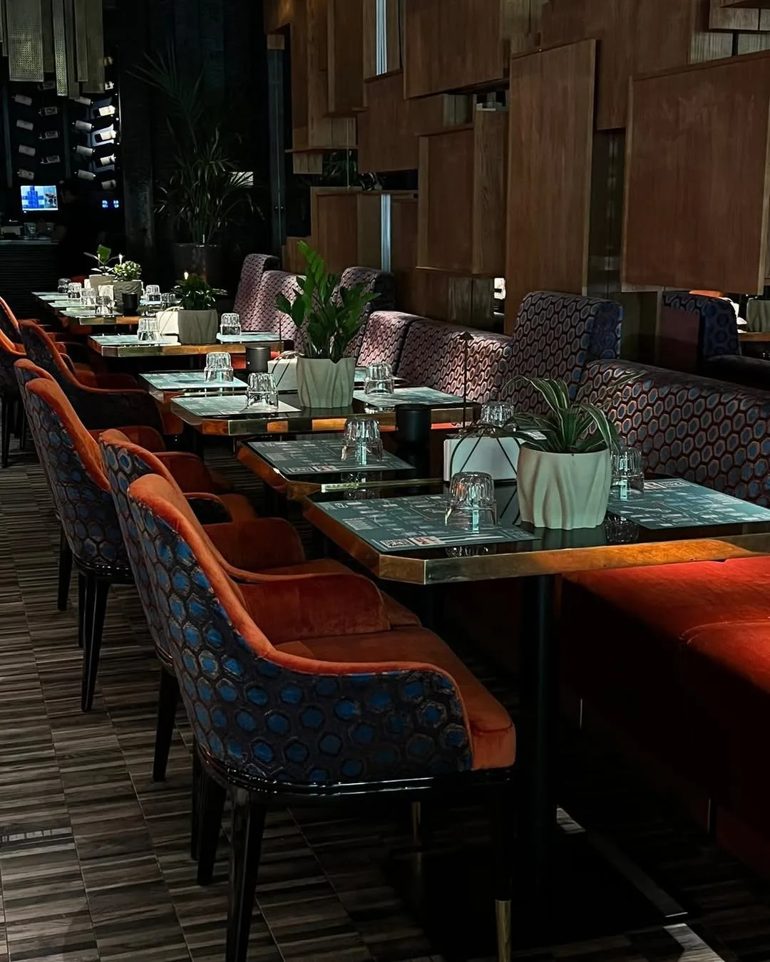 E3 BY ENTOURAGE RESTAURANT BUCHAREST ROMANIA PROJECT proje görseli 4