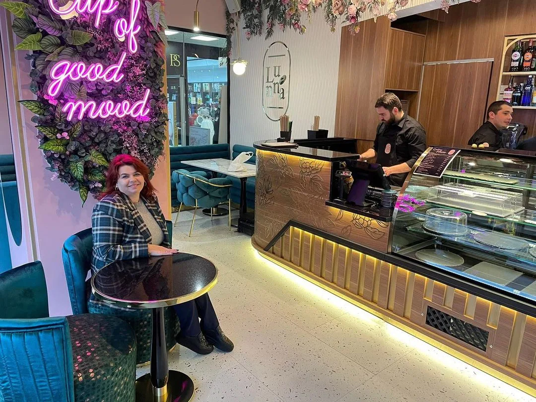 Lunna Cafe - Romania proje görseli 2