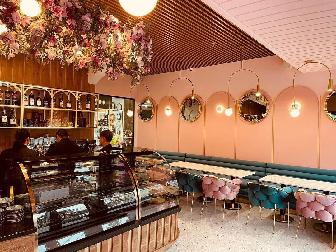 Lunna Cafe - Romania proje görseli 3