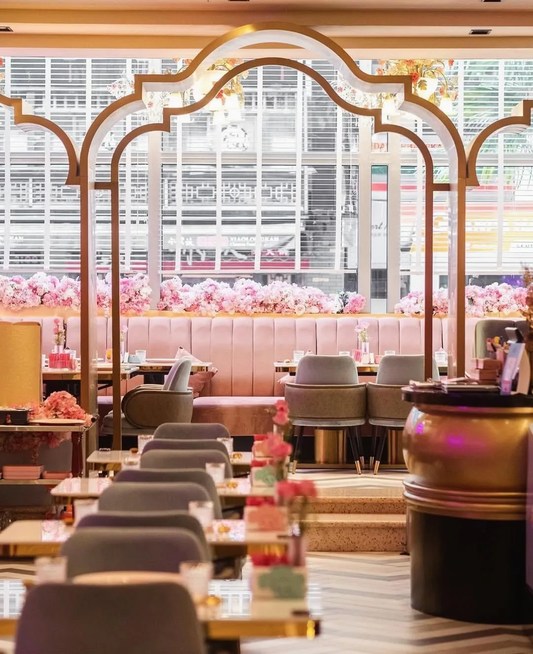 OPERA CAFE KUALA LUMPUR MALAYSIA OLCHEG DESIGN proje görseli 5